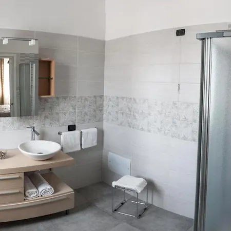 Michela ベッド・アンド・ブレックファスト パガーニ